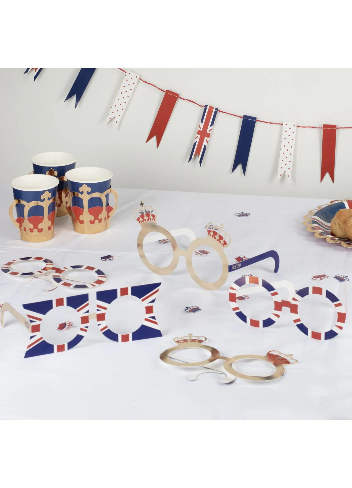 Union Jack Crown Fun Glasses 8pk