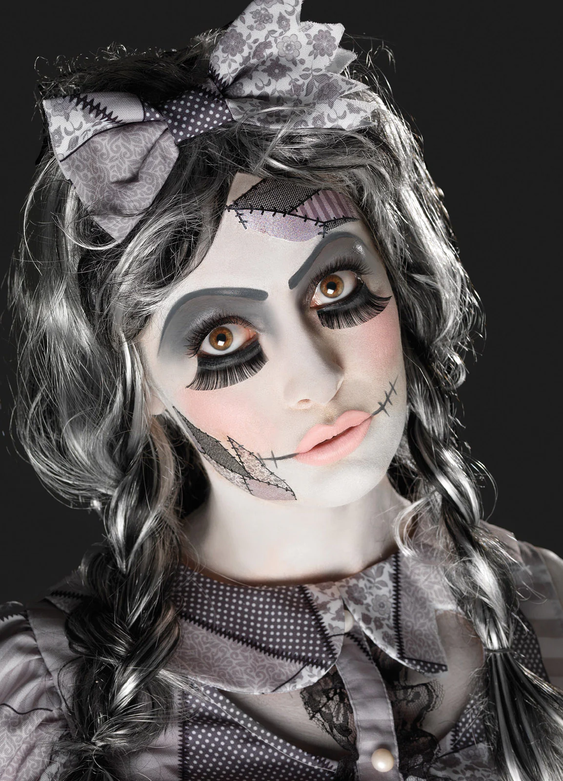 Damaged Doll Make Up Kit